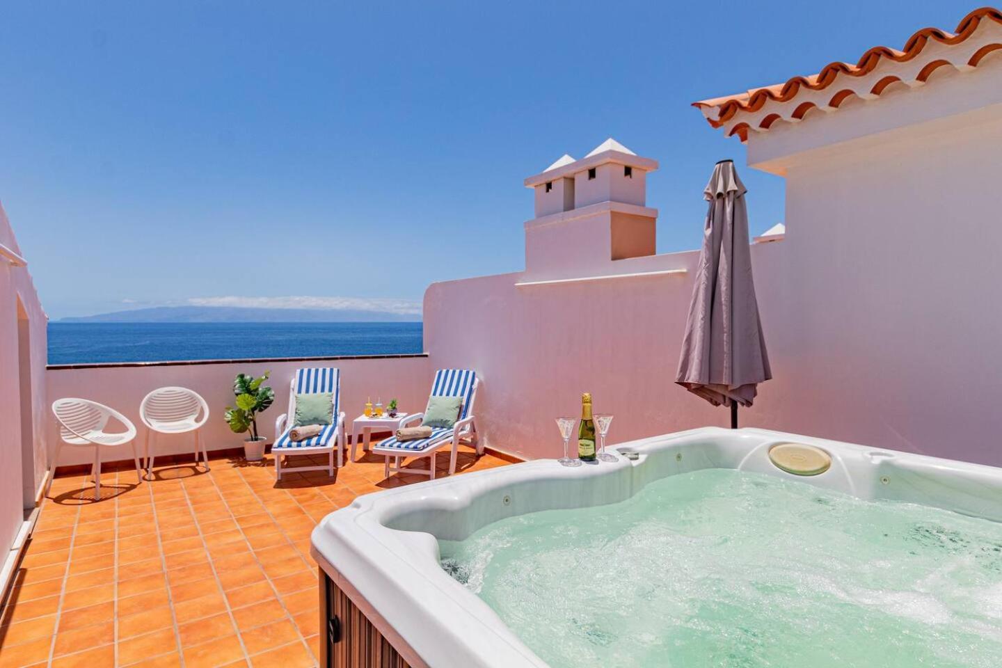 Penthouse Apt With Jacuzzi By Dream Homes Tenerife プエルト・デ・サンティアゴ エクステリア 写真